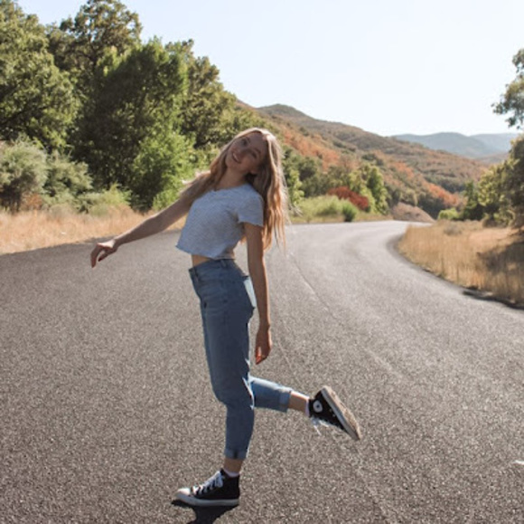 Meet your Posher, Rachel - Picture 1 of 1